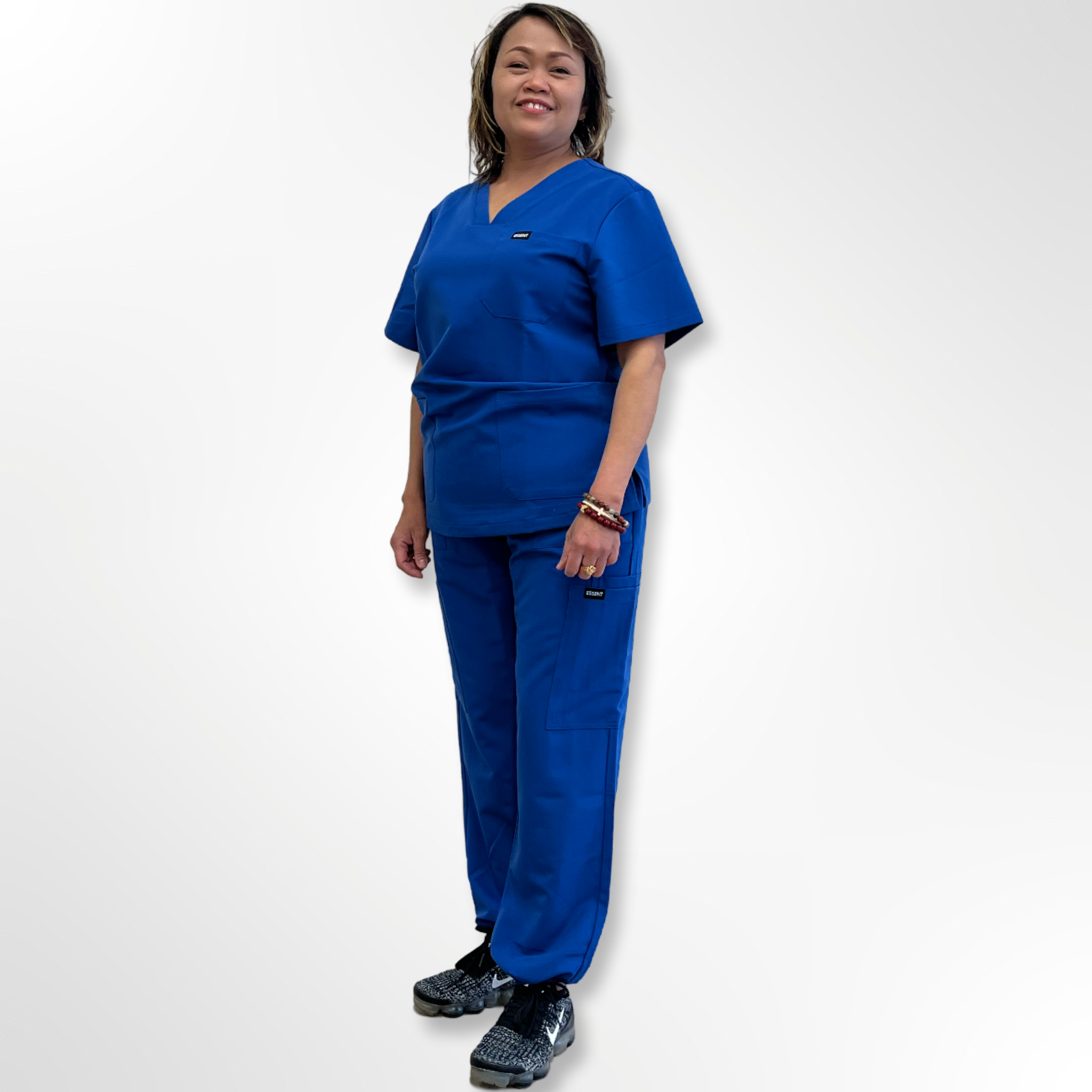 WOMEN'S SCRUB SET  V-NECK TUCKABLE DESIGN SCRUB TOP + HIGH RISE JOGGER PANTS -8 POCKETS