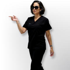WOMEN'S SCRUB TOP V-NECK  3 POCKETS TUCKABLE DESIGN